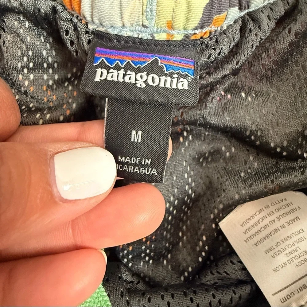 PATAGONIA Baggies Swim Trunks In Spoonbills/ Big Sky Blue
